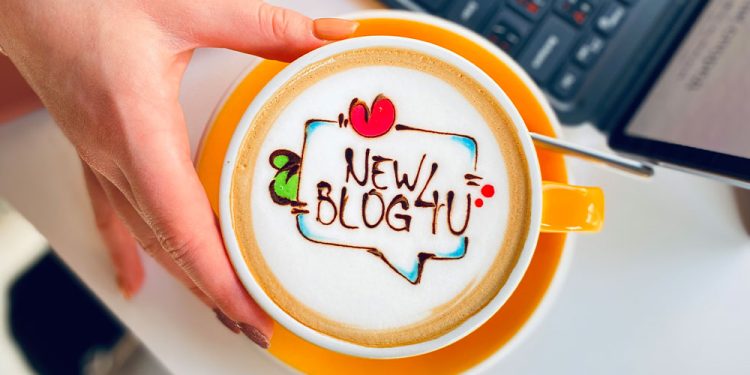 Любов в чаша кафе