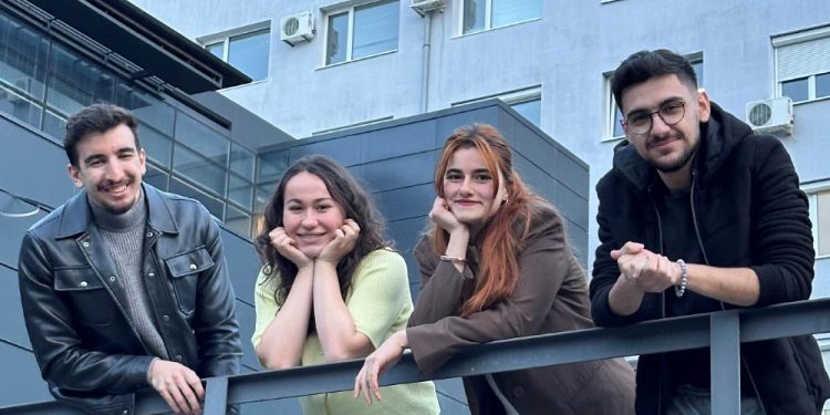 Студенти от НБУ със шанс да създадат рекламата на чай “Липтън”