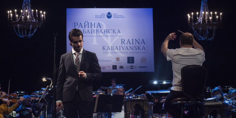 Тенорът Кристиян Христов: Влюбвам се във всяко сопрано, с което пея