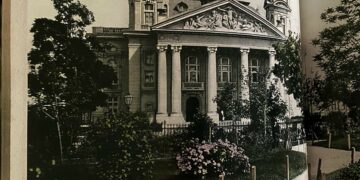 Съхранените мигове на царска София