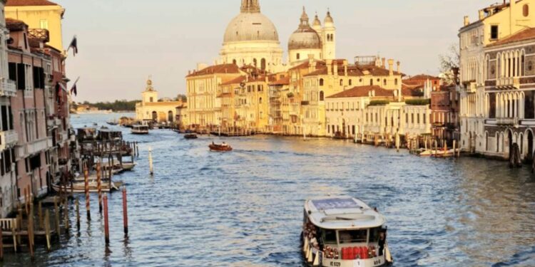 Сън върху водата – плаващият град Венеция