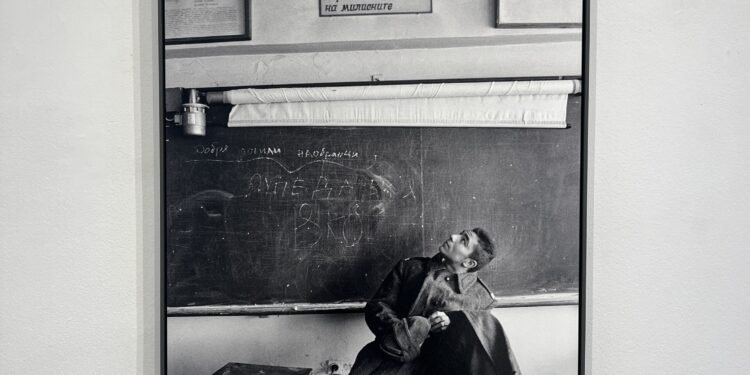 Строителни войски през обектива на Гаро Кешишян