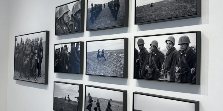 Строителни войски през обектива на Гаро Кешишян