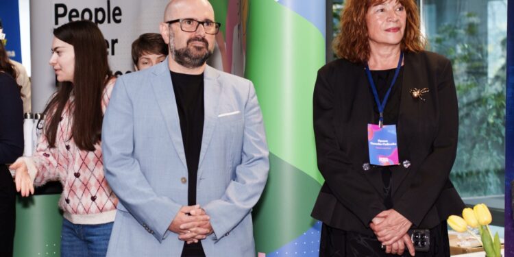 След дипломата – накъде?